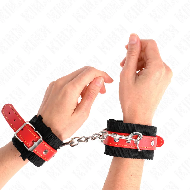 Kink - Punhos de Nylon Preto com Couro Vermelho Ajustáveis 19-24 cm X 5,5 cm